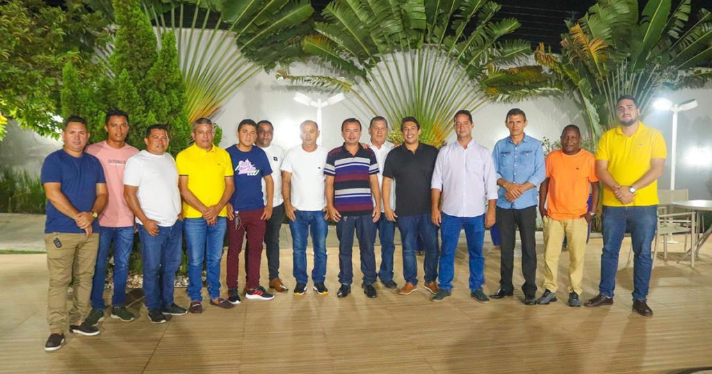 Osmar Filho discute ações de Cajari com novo prefeito e vereadores e reafirma compromisso com a população